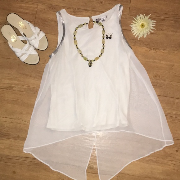 Jennifer Lopez Tops - Jennifer Lopez white high-low blouse NWT
